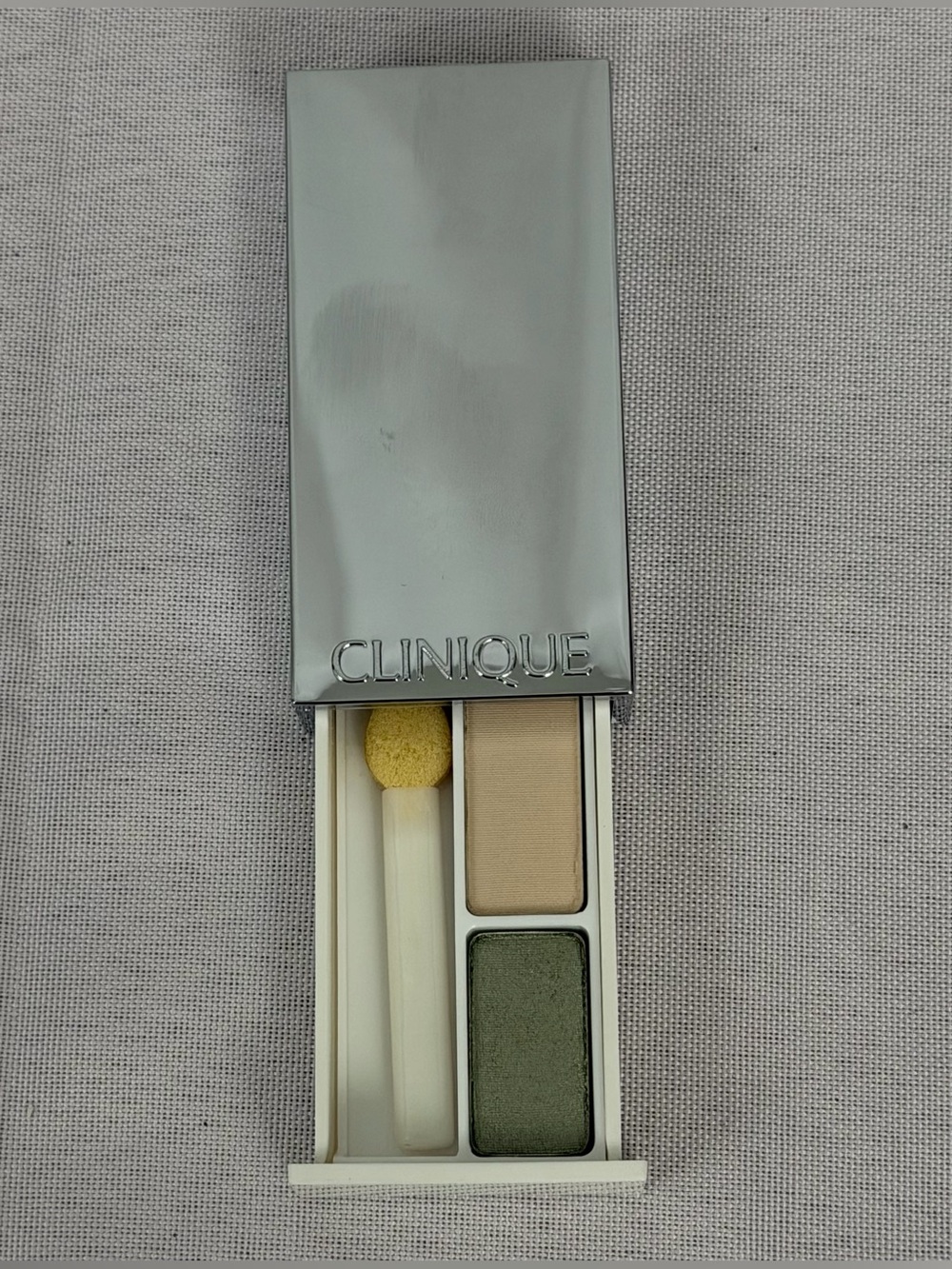 Clinique Set of 4 Eyeshadow Palettes with 1 Blush & Compact Mirrors - Picture 14 of 15
